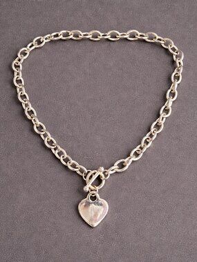 T-Bar Front Clasp Heart Choker Chain